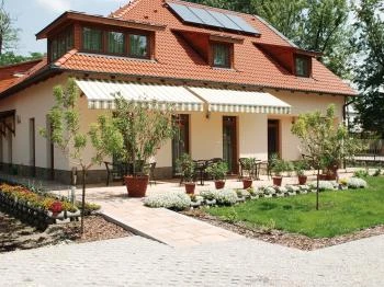 Relaxo Apartmanház Cserkeszőlő