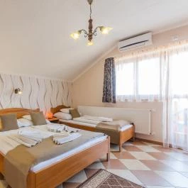 Royal Hotel Cserkeszőlő - Szobák