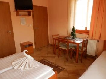 Royal Hotel Cserkeszőlő Royal Hotel Cserkeszőlő