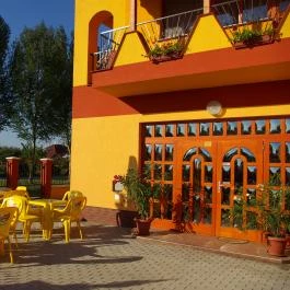 Royal Hotel Cserkeszőlő - Külső kép