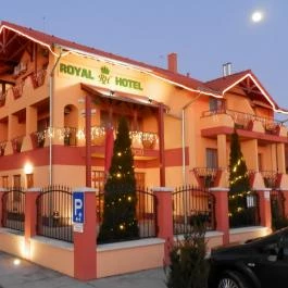 Royal Hotel Cserkeszőlő - Külső kép