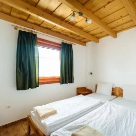 Touring Faházak Cserkeszőlő - Egyéb