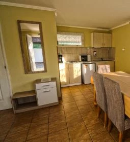 Touring Üdülőházak