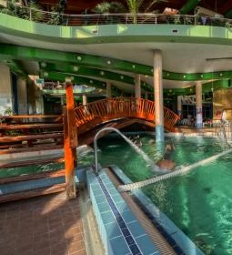 Touring Üdülőházak