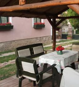 Apartman Vörösdombi Vendégház