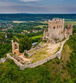 1. legjobb látnivaló: Cseszneki vár