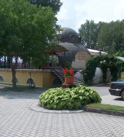 Nautilus Étterem & Panzió