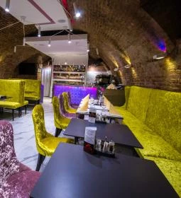 Csokonai Söröző & Étterem