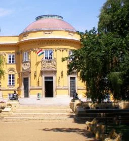 3. legjobb látnivaló: Irodalom Háza - Déri Múzeum