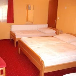 Euro Panzió Debrecen - Szobák