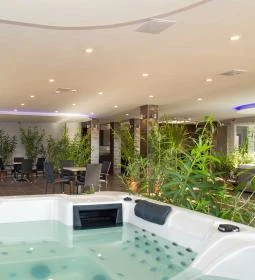 Garden Hotel Medical & Spa