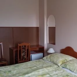 Stop Panzió Debrecen - Szobák