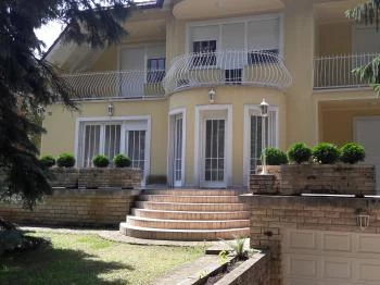 Peró Panzió Debrecen