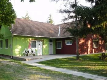 Szikla Vendégház Dédestapolcsány