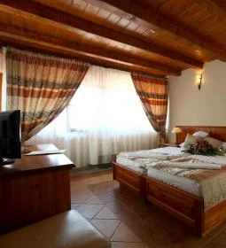 Egri Korona Borház & Wellness Hotel