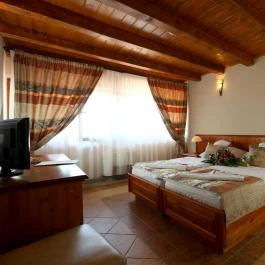 Egri Korona Borház & Wellness Hotel Demjén - Szobák