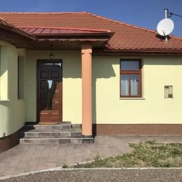 Elringat - lak Apartmanház Demjén - Külső kép