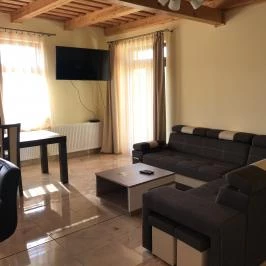 Elringat - lak Apartmanház Demjén - Belső