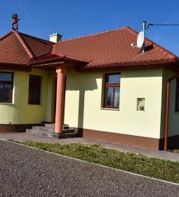 Elringat - lak Apartmanház