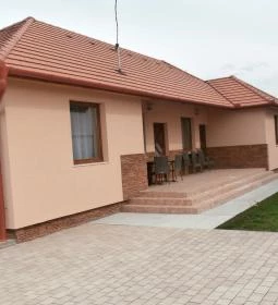 Natura Vendégházak