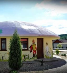 Piramis Fürdő és Üdülőpark