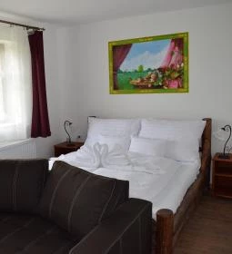 Piramis Fürdő és Üdülőpark