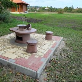 Majorka Vendégház Diósjenő - Medence/kert