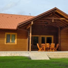 Majorka Vendégház Diósjenő - Medence/kert