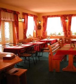 Platán Panzió étterme