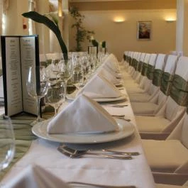 Hasik Hotel Döbrönte - Vendéglátás