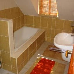 Fáradt Vándor Vendégház Domonyvölgy - Fürdőszoba