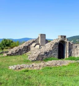 Dömösi prépostsági romok és Árpád-kori altemplom