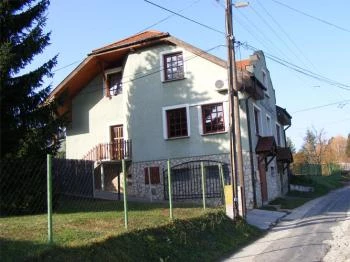 Vadvirág Panzió & Étterem Dunaalmás