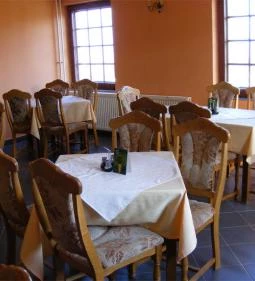 Vadvirág Panzió & Étterem 