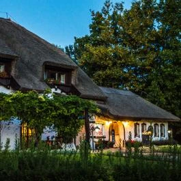 Sári Udvar Dunakiliti - Külső kép