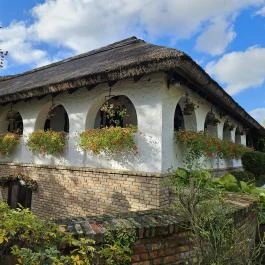 Sári Udvar Dunakiliti - Külső kép