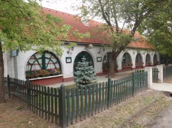 Dunagyöngye Halászcsárda Dunaújváros