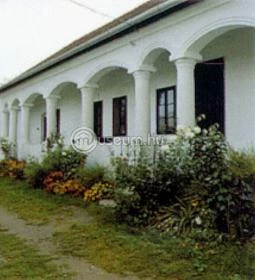 Művelődési Központ, Könyvtár és Múzeum - Borsodi Tájház