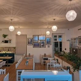 Govinda Vegetáriánus Étterem Eger - Belső