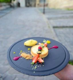 Macok Bisztró és Borbár