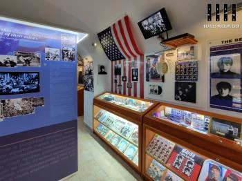 Egri Road Beatles Múzeum Eger