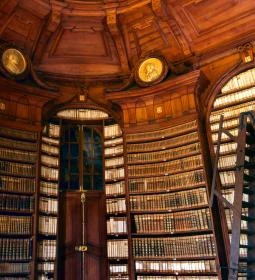 Főegyházmegyei Könyvtár