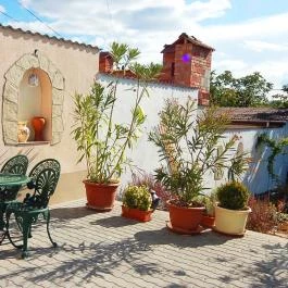 Alma Vendégház Eger - Medence/kert