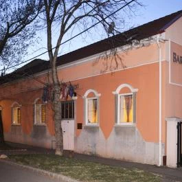 Bartók-tér Panzió Eger - Külső kép