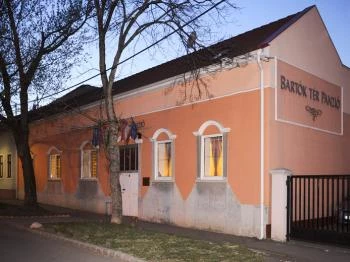 Bartók-tér Panzió Eger