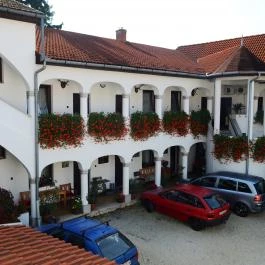 Éden Panzió Eger - Külső kép