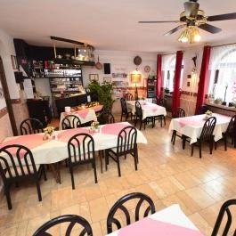 Éden Panzió Eger - Vendéglátás