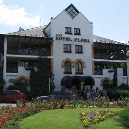 Hunguest Hotel Flóra Eger - Külső kép