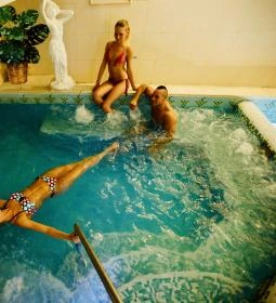 Hotel Korona Wellness, Rendezvény & Borhotel Eger