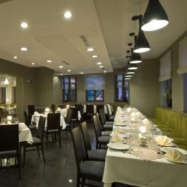 Hotel Villa Völgy Eger - Vendéglátás